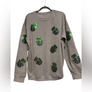 Boutique Soft Gray Sweatshirt with Green Sequin Leprechauns- NWOT - size Med